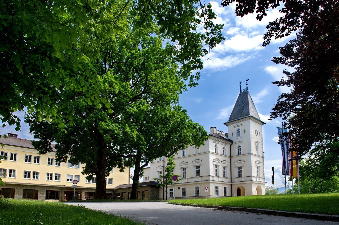 Bildungshaus Schloss Krastowitz Hotel Klagenfurt am Woerthersee Esterno foto